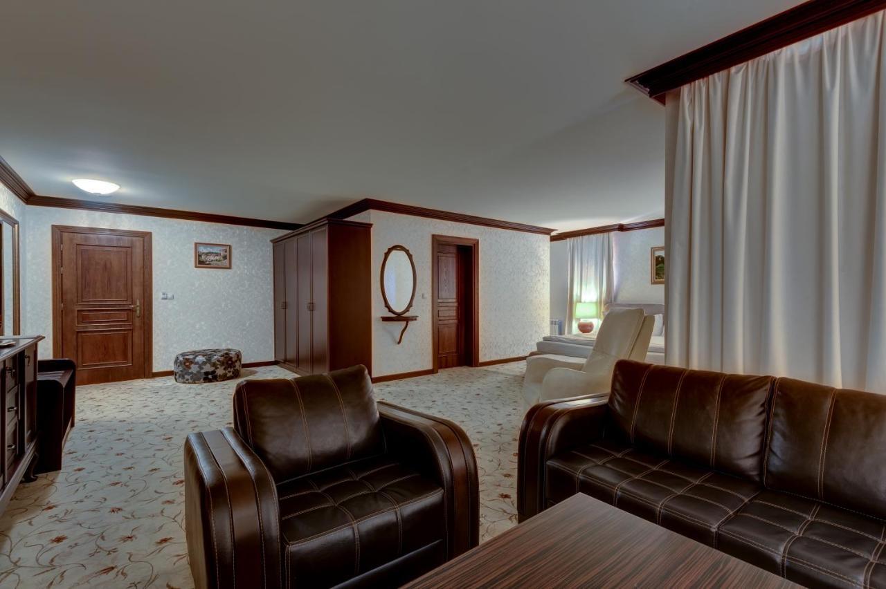 Shiroka Laka Hotel Exterior photo